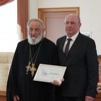 В ходе пленарного заседания Общественной палаты Владимирской области почётными грамотами и благодарственными письмами отмечены члены Палаты за активную и результативную работу в шестом составе